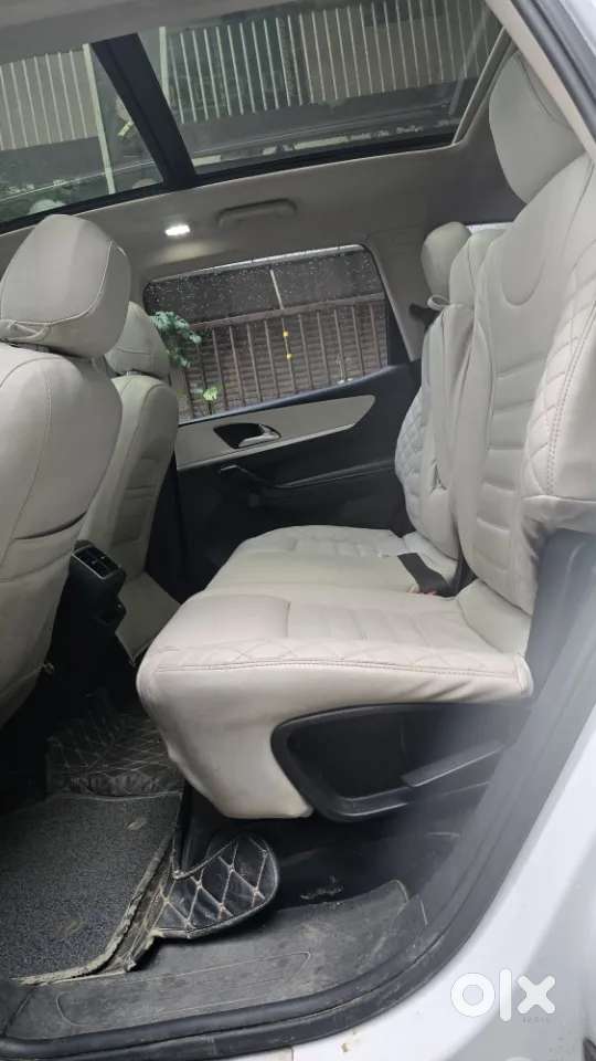 Mahindra Xuv700 2.2 Ax 7 Diesel Mt Str, 2023, Diesel