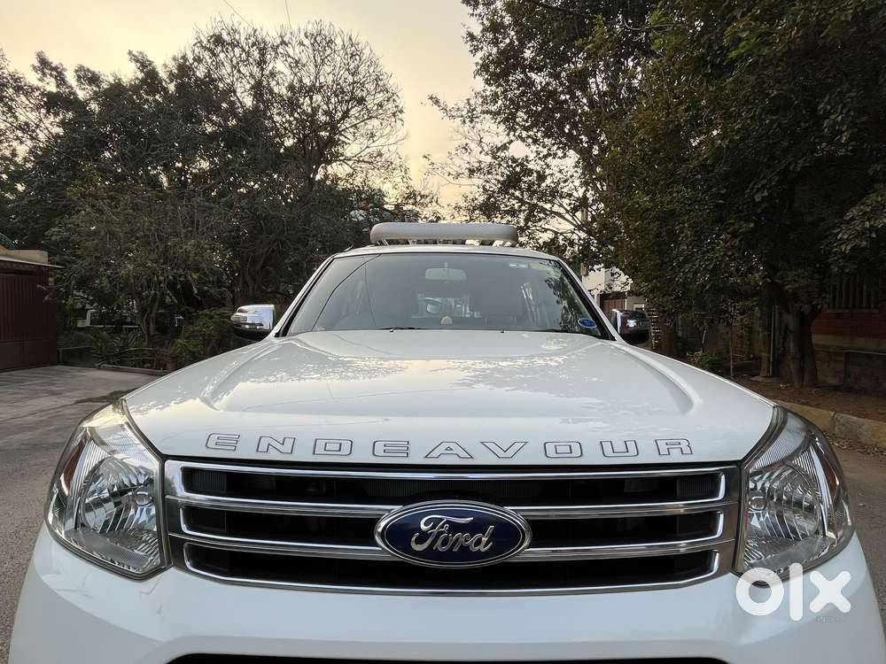 Ford Endeavour 3.2 Titanium At 4x4, 2014, Diesel