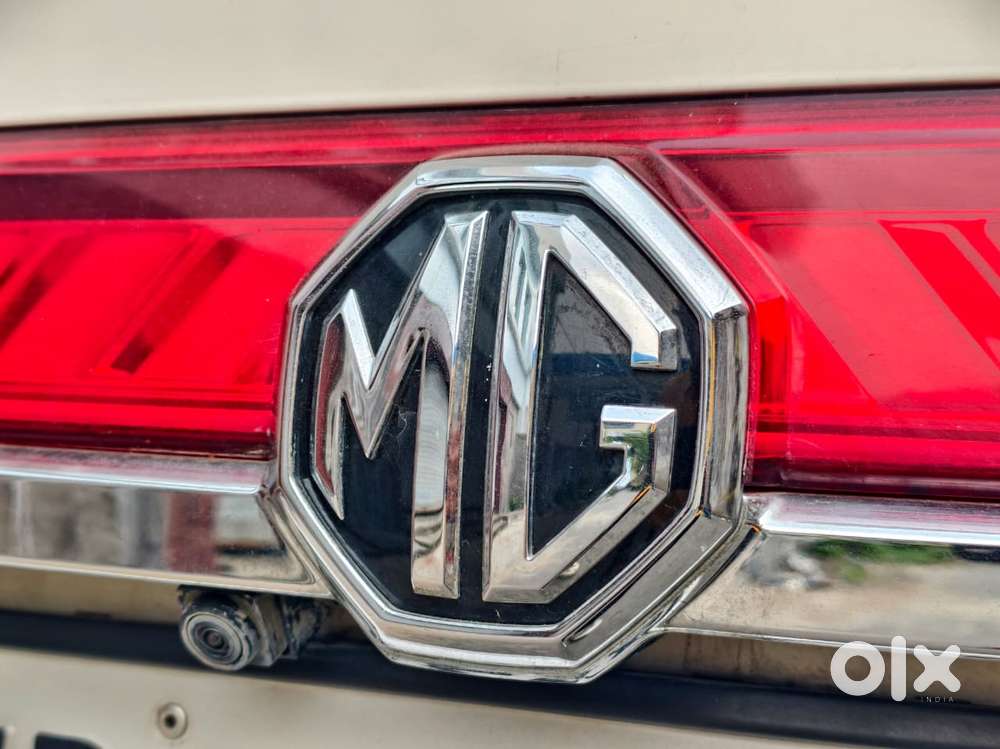 Mg Hector Savvy Pro Cvt, 2025