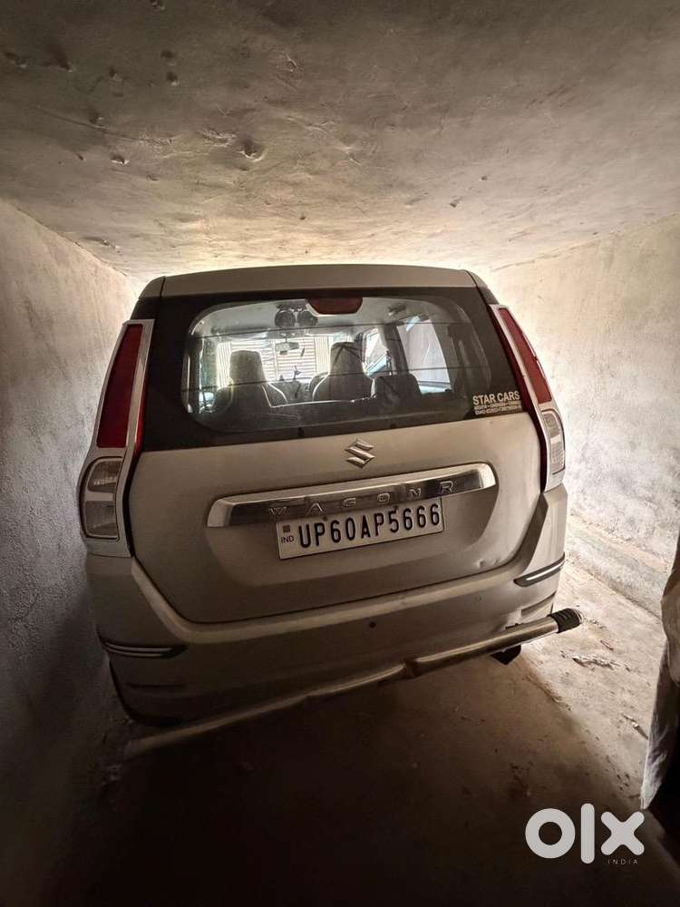 Maruti Suzuki 2020 Model Silver Colour. Driven Only 37900 Km.