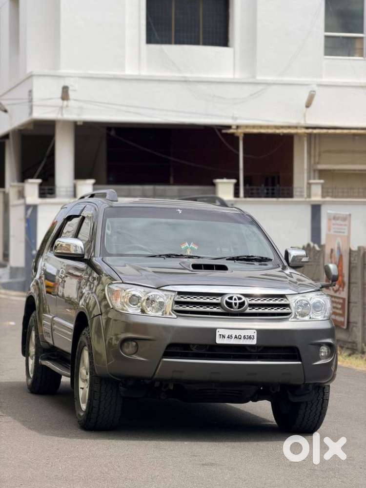 Toyota Fortuner 4x4 At, 2010, Diesel
