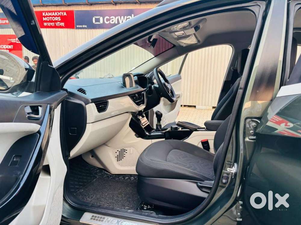 Tata Nexon 1.2 Revotron Xz Plus, 2022, Petrol