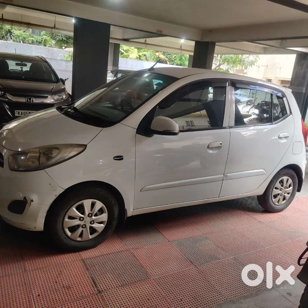 Hyundai I10 Sportz 2012 Petrol Automatic