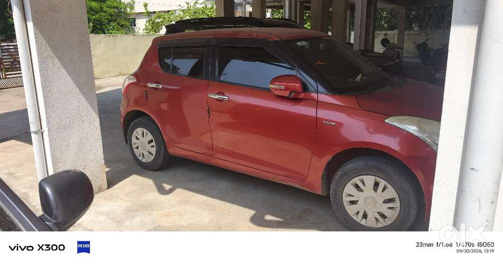 Maruti Suzuki Swift Lxi 2014