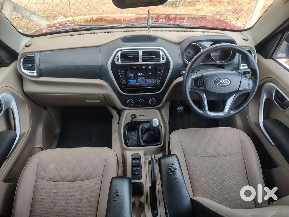 Mahindra Tuv 300 T10 Opt Dual Tone, 2017, Diesel
