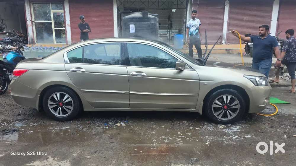 Honda Accord 2010 Cng & Petrol 78000 Km Driven