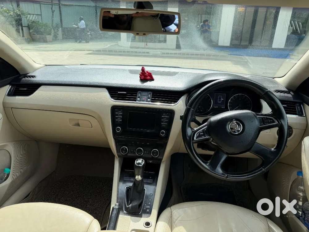 Skoda Octavia Elegance 2015 Diesel Automatic, Immaculate Condition.