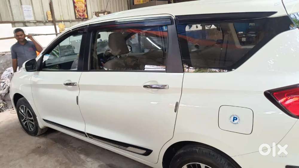 Maruti Suzuki Ertiga 2023 Petrol 21000 Km Driven
