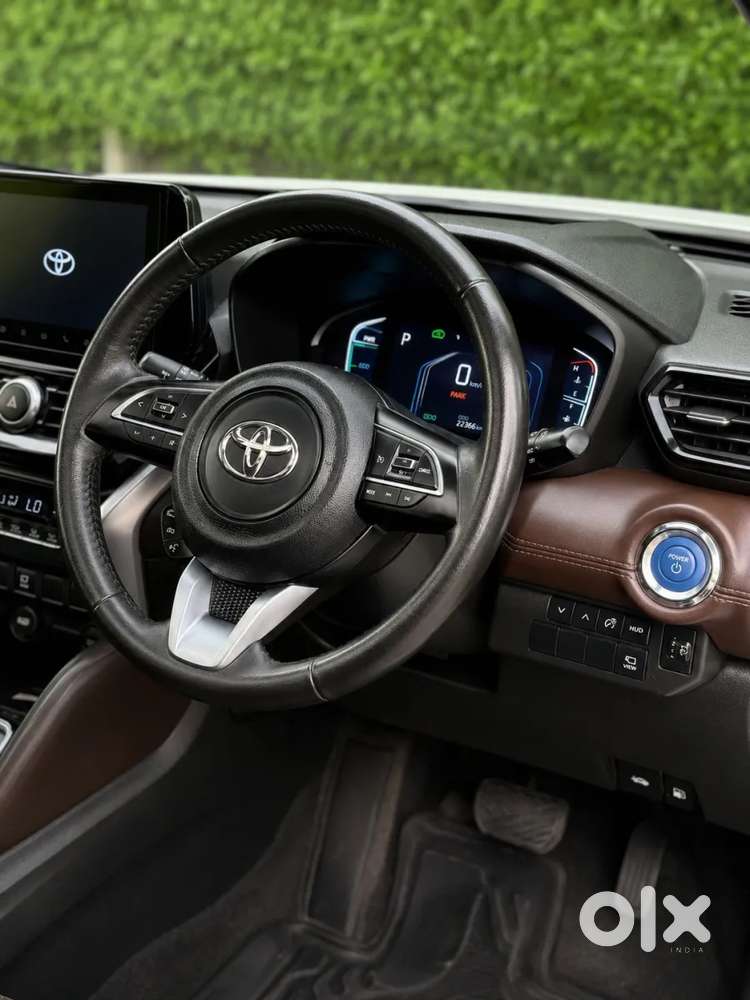 Toyota Urban Cruiser Hyryder 1.5 V Hybrid, 2023, Petrol