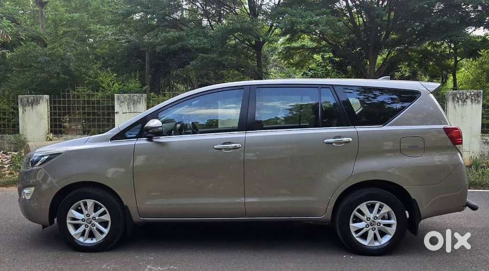 Toyota Innova Crysta 2.4 V 7 Str, 2018, Diesel