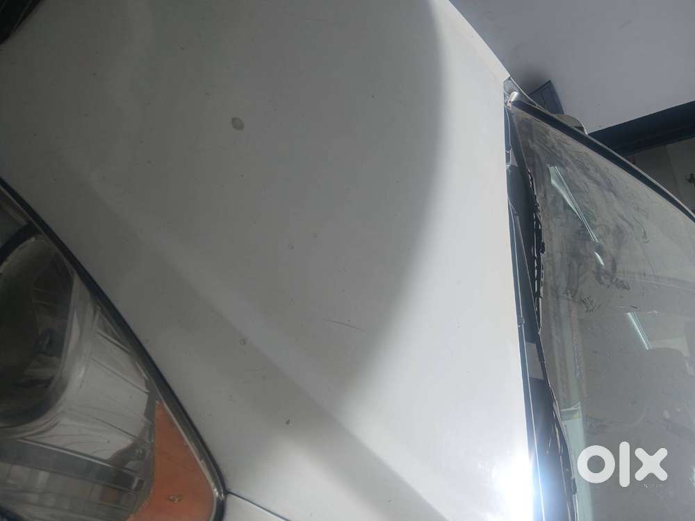 Verna White Colour Allow Wheele Led Touch Music System