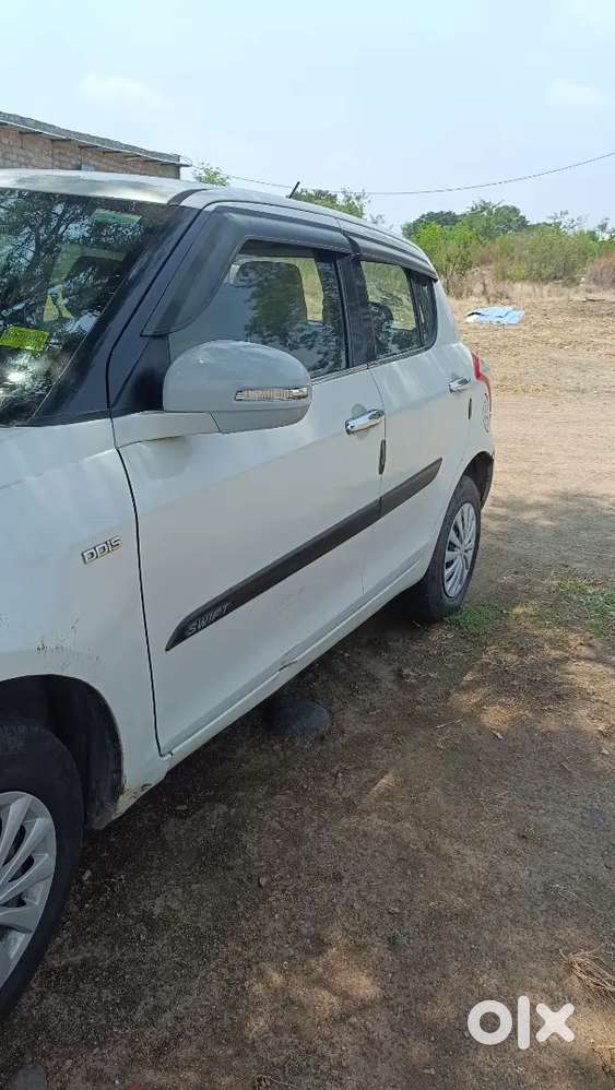 Maruti Suzuki Swift 2013 Diesel 130000 Km Driven