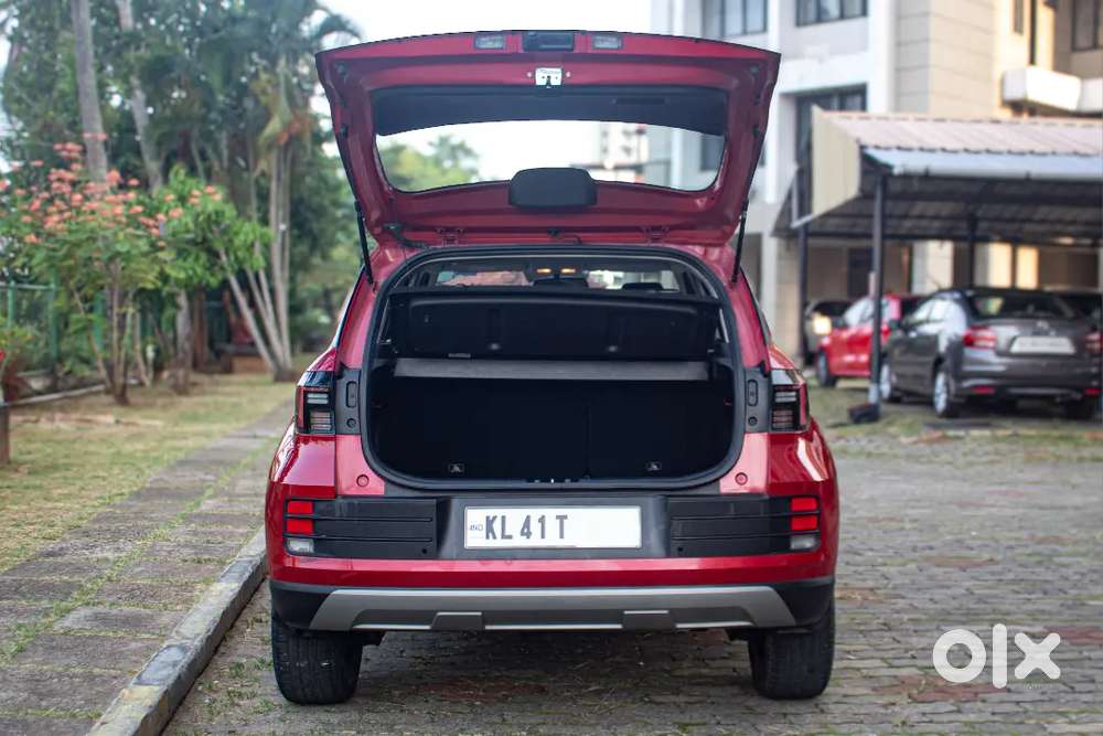 Hyundai Venue Sx(o) Turbo Dct 2023  Top Variant  Excellent Condition