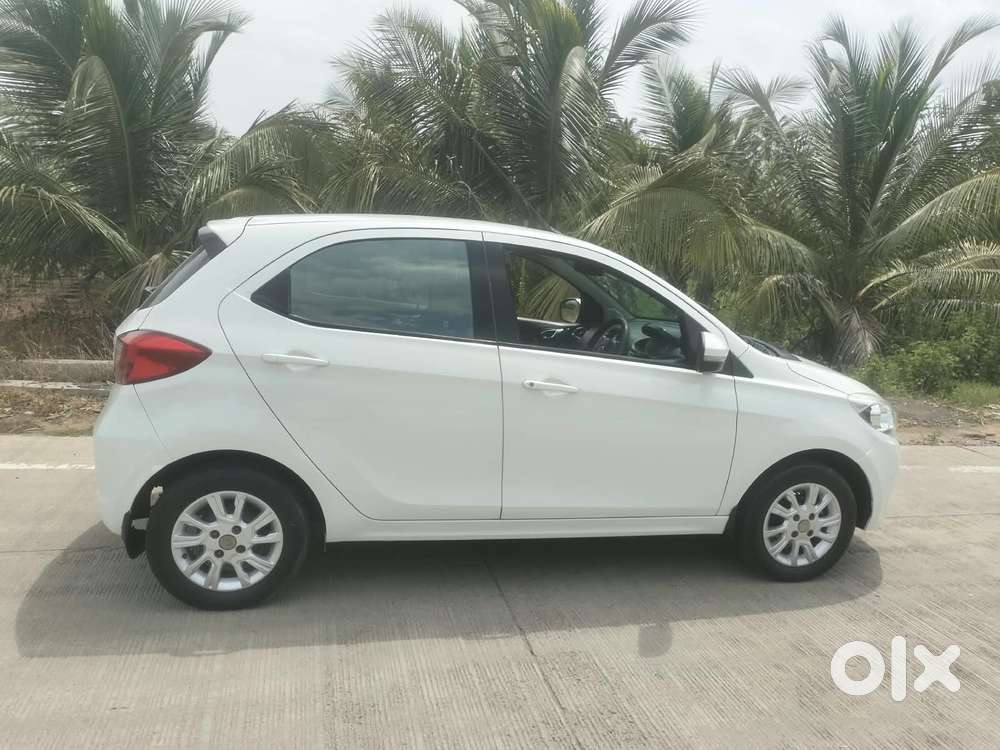 Tata Tiago 1.2 Revotron Xza, 2017, Petrol