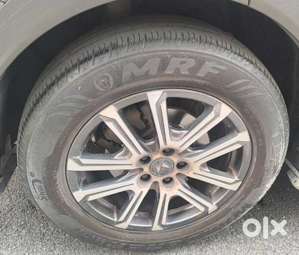 Mahindra Xuv700 2.0 Ax 7 Petrol At Str, 2021, Petrol