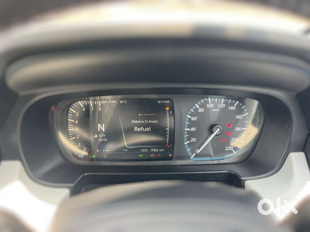 Tata Punch Creative Flagship Dual Tone Amt, 2024, Petrol