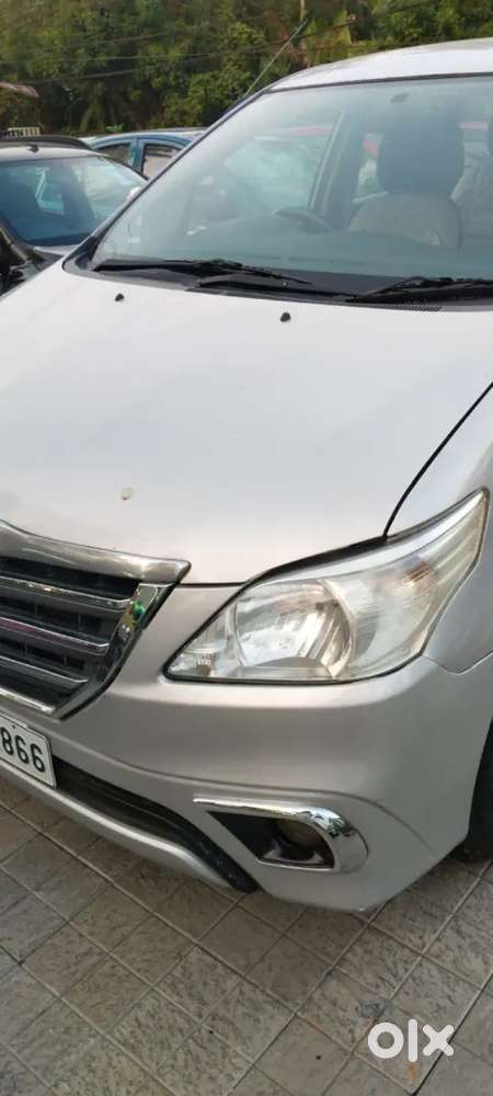 Toyota Innova 2.5 Ms 2014
