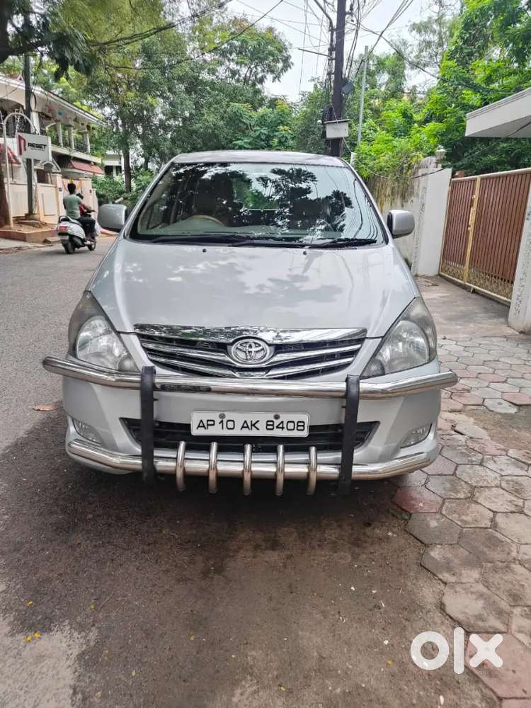 Toyota Innova 2006 Diesel Well Maintained Valid 2030