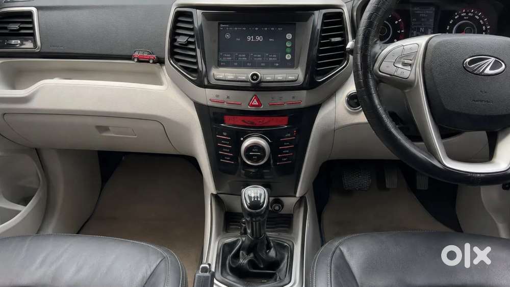 Mahindra Xuv300 W8, 2022, Petrol