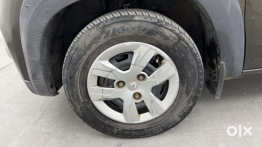 Renault Kwid 2019-ongoing 1.0 Rxt Amt (o), 2017, Petrol