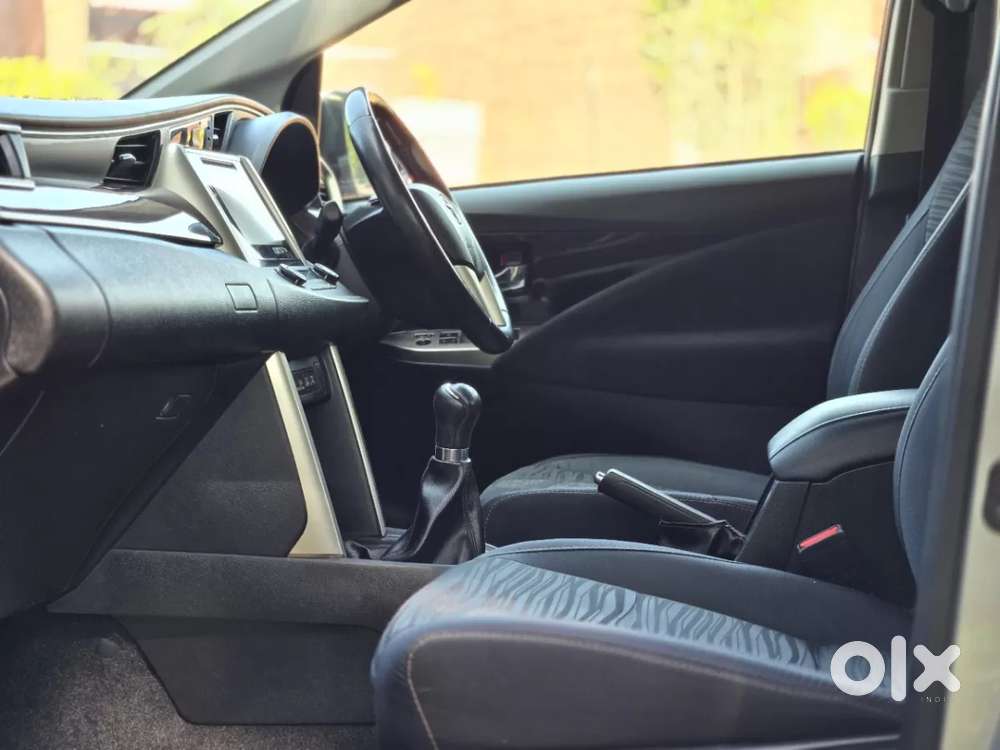 Toyota Innova Crysta [2020-ongoing] 2.4 Vx 7 Str, 2019, Diesel