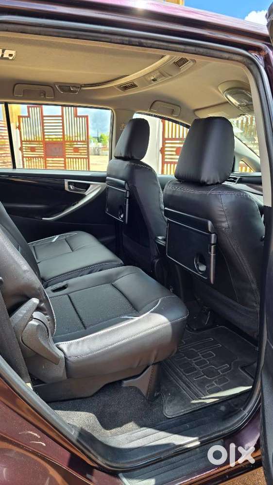 Toyota Innova Crysta 2.4 V, 2016, Diesel