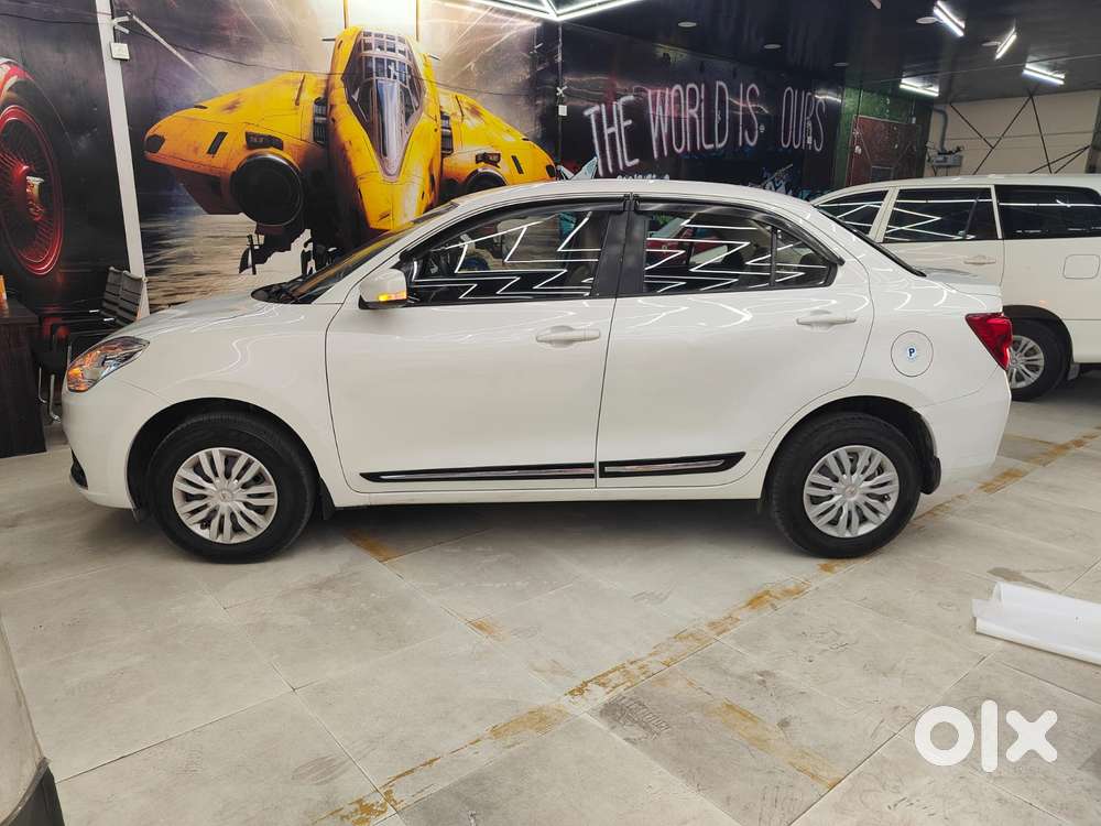 Maruti Suzuki Dzire 1.2 Vxi, 2022, Petrol