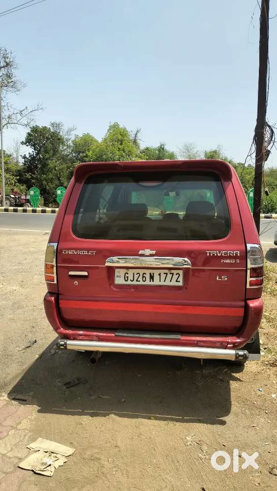Chevrolet Tavera Neo 2012