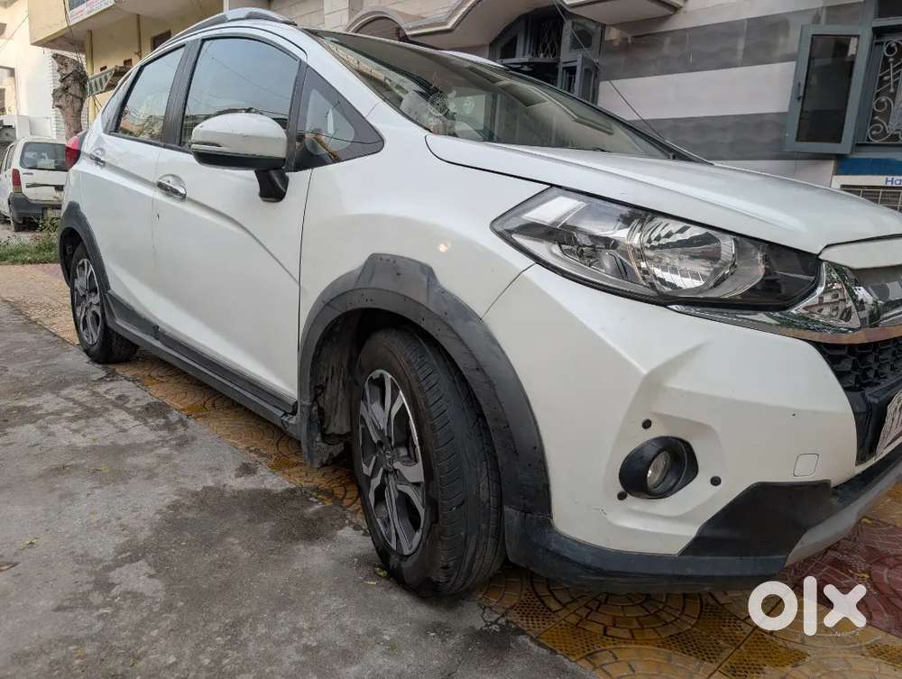 Honda Wrv Top Model With Sun Roof Good Condition New Battery New Tyre