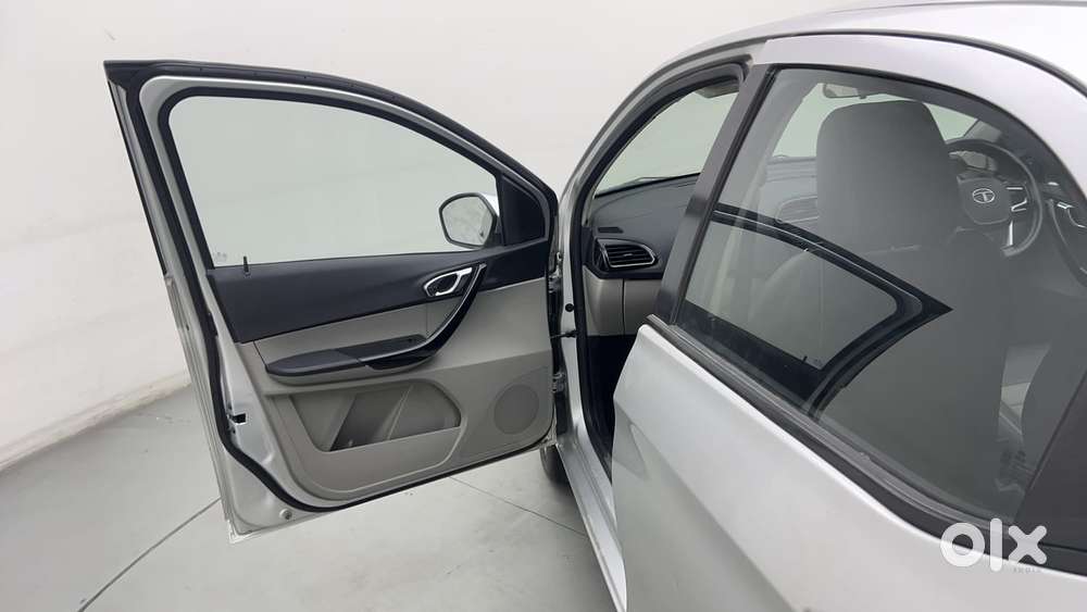 Tata Tiago Xz, 2017, Petrol