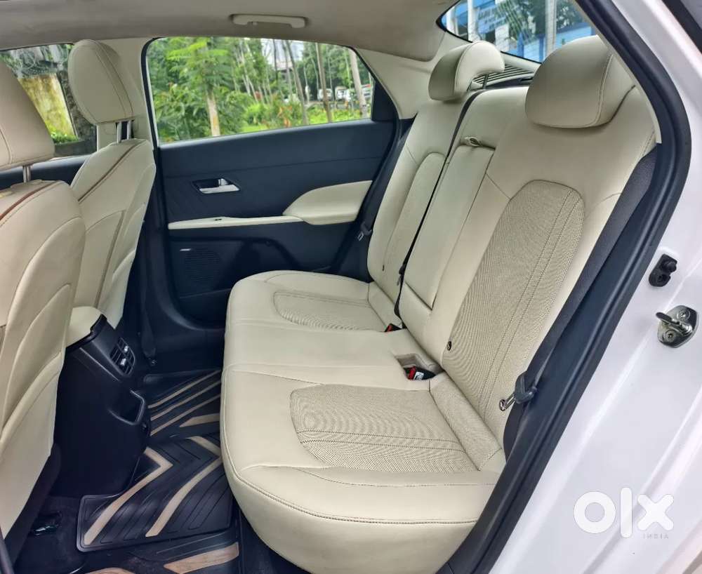 Hyundai Verna 1.5 Sx (o) Vtvt, 2024, Petrol
