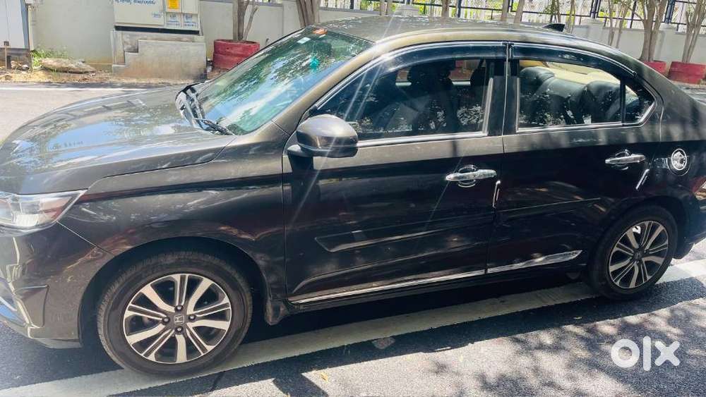 Honda Amaze, 2023, Petrol