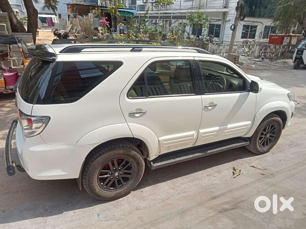 Toyota Fortuner 2011 Diesel
