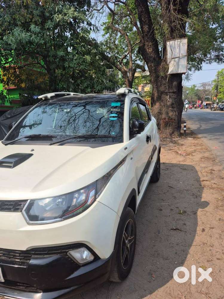 Mahindra Kuv 100 2016-2017 Mfalcon G80 K8 Dual Tone, 2016, Petrol