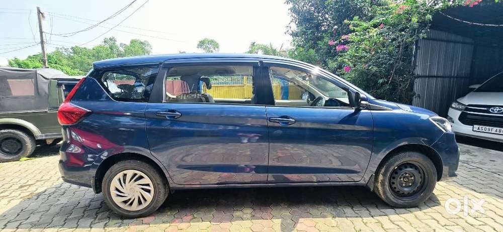Maruti Suzuki Ertiga Vxi Shvs, 2019, Petrol