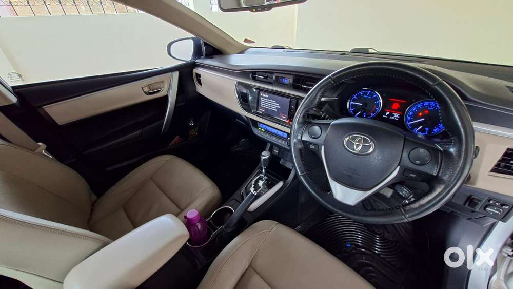 Toyota Corolla Altis Vl At, 2015, Petrol