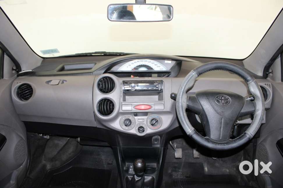 Toyota Etios 2010-2012 G, 2011, Petrol