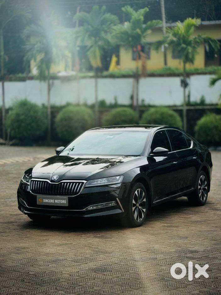 Skoda Superb 2.0 L&k Tsi At, 2021, Petrol