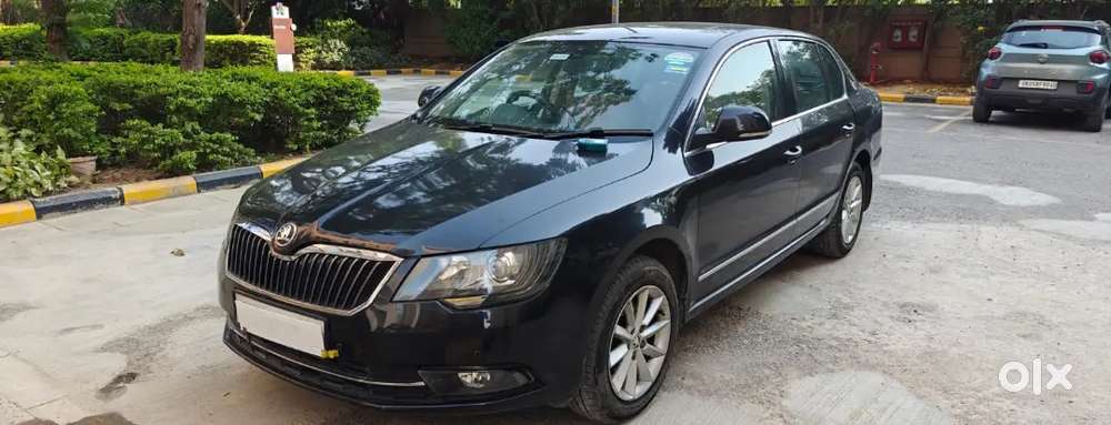 Skoda Superb 2015 Petrol 73000 Km Driven
