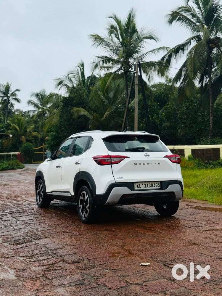 Nissan Magnite 1.0 Xv Turbo Cvt, 2021, Petrol