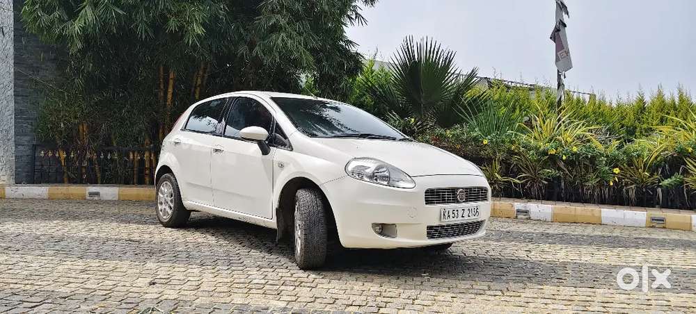 Fiat Punto 2011 Petrol 140000 Km Driven