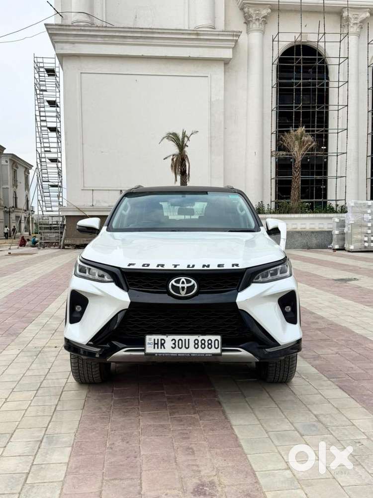 Toyota Fortuner Legender 2025  4/2  Automatic