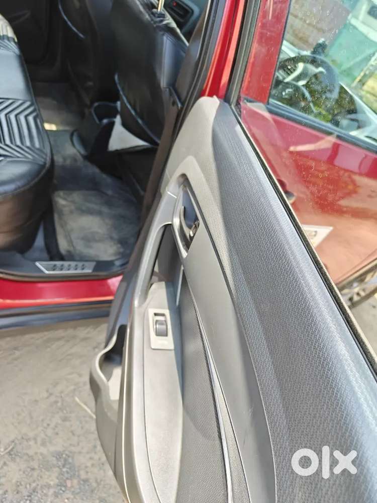 Maruti Suzuki Brezza 2016 Diesel Well Maintained