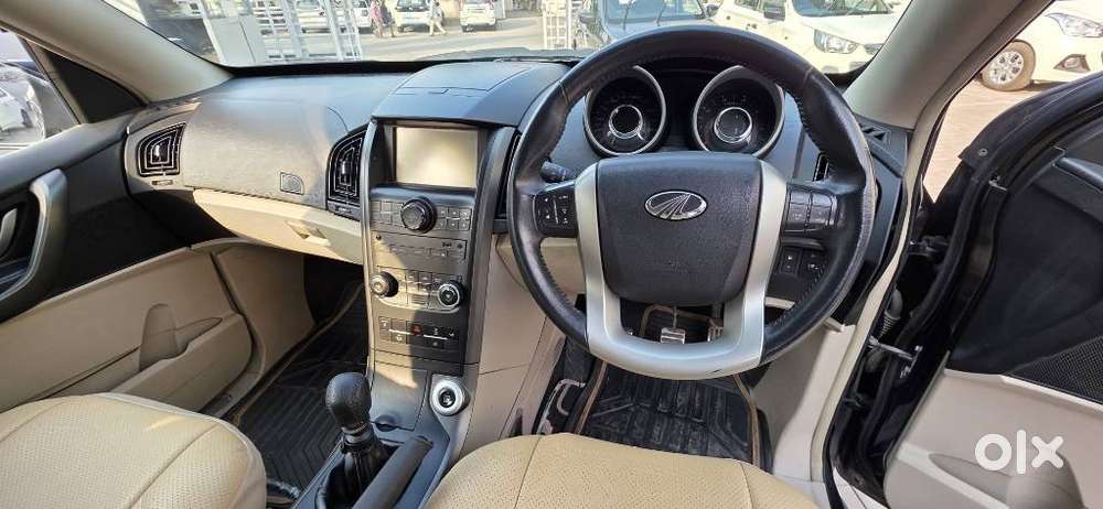 Mahindra Xuv500 2.2 W10, 2015, Diesel