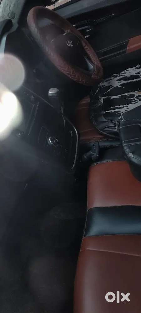 Mahindra Kuv 100 2018
