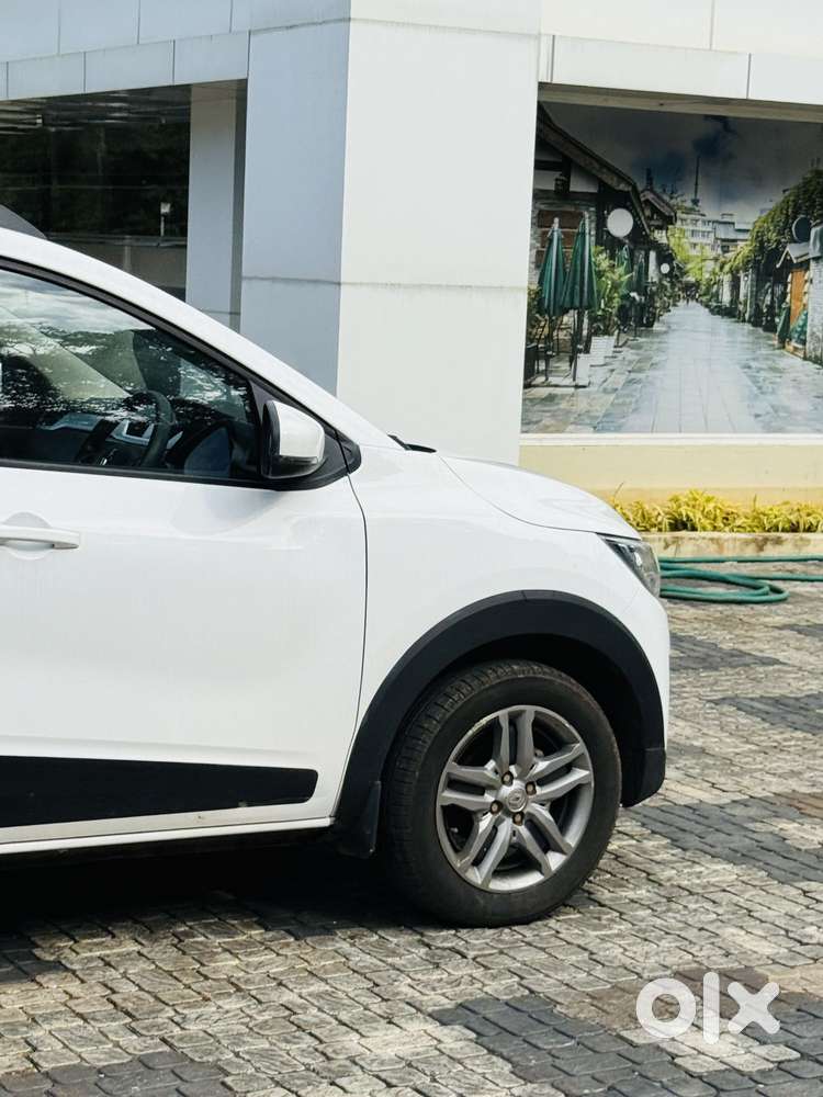 Renault Triber Rxz Easy-r Amt, 2021, Petrol