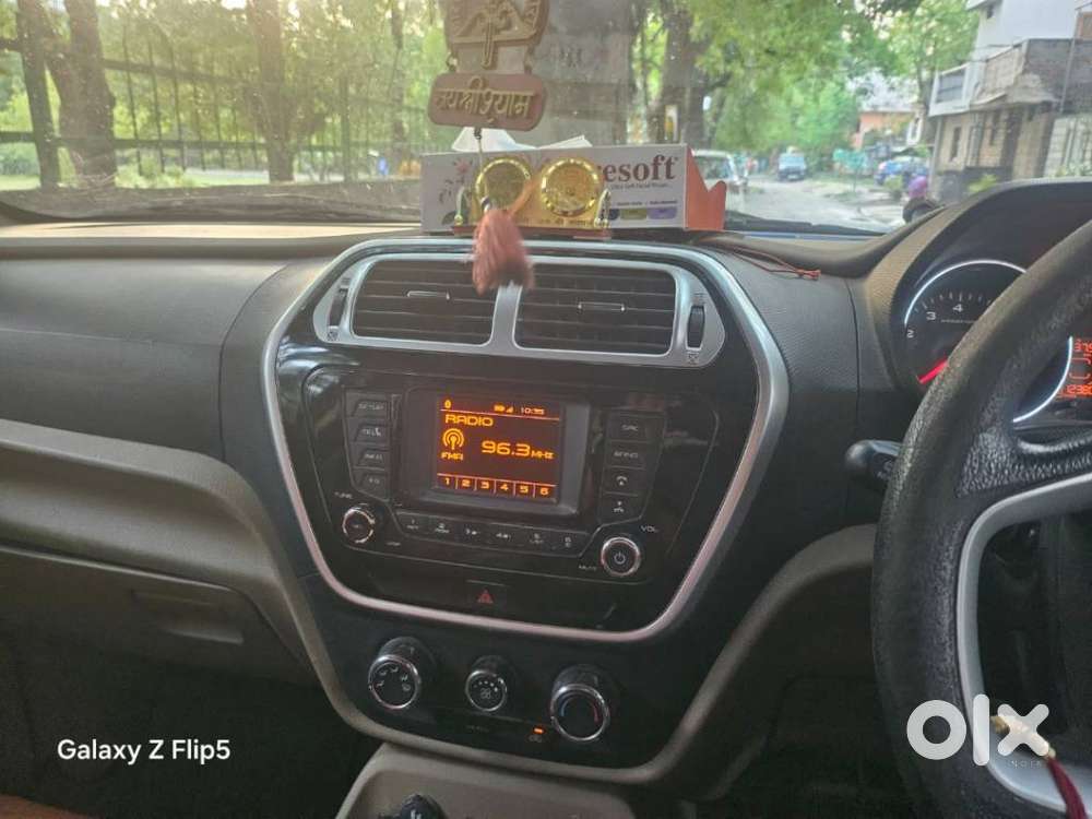 Mahindra Tuv 300 Mhawk100 T8, 2018, Diesel