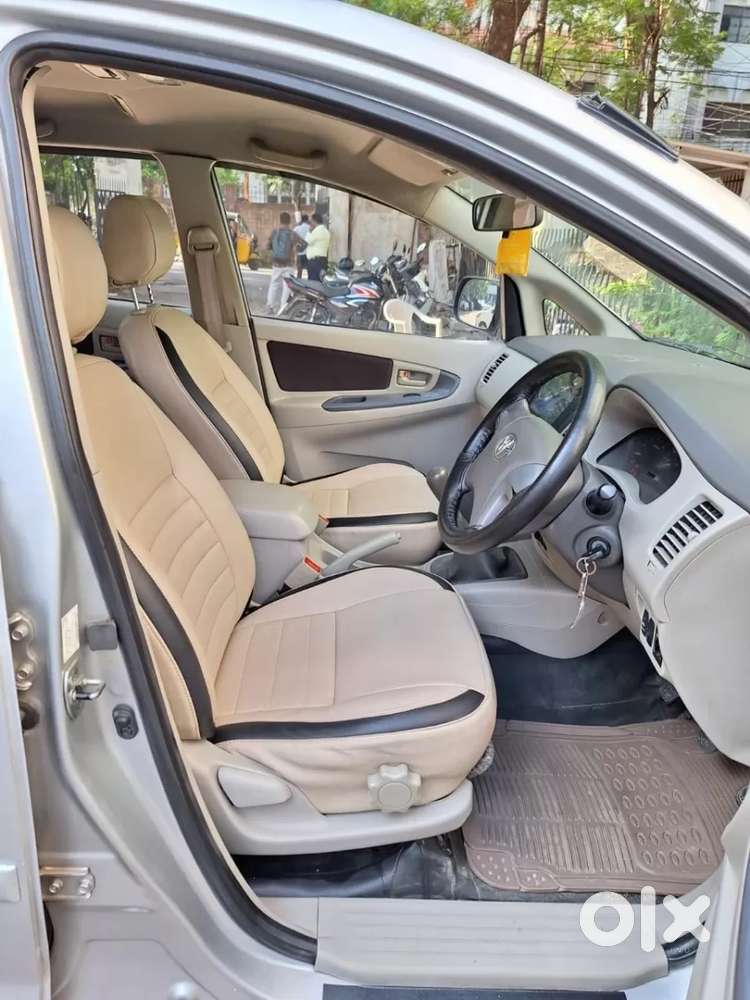 Toyota Innova 2.5 Gx 8 Str Bs-iii, 2012, Diesel