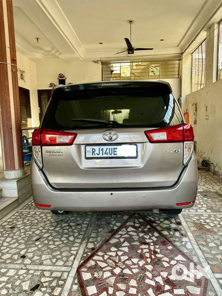 Toyota Innova Crysta 2016 Diesel Well Maintained