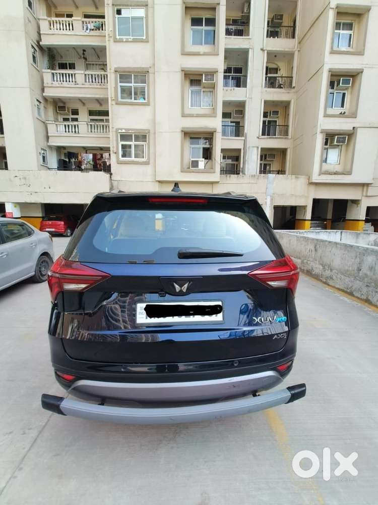 Mahindra Xuv700, Ax7 L,  2023 Petrol 27000 Km Driven